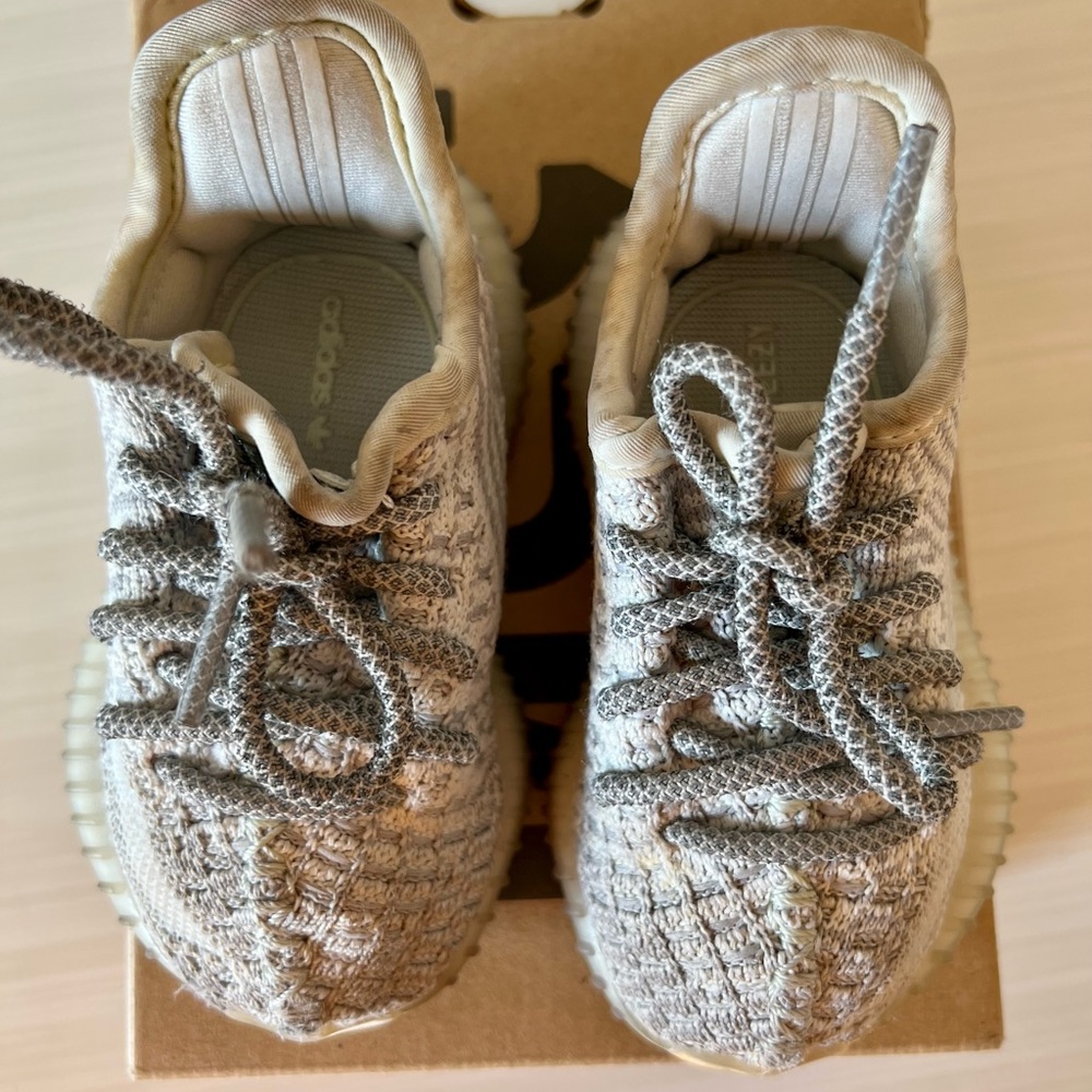 (SOLD) YEEZY BOOST 360 V2 INFANT
